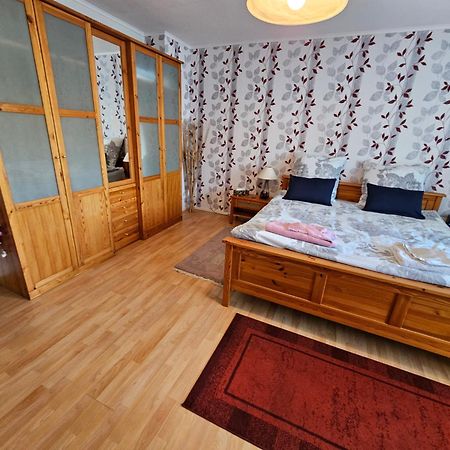 A Large Fully Furnished Private Apartment Linz am Rhein Ngoại thất bức ảnh